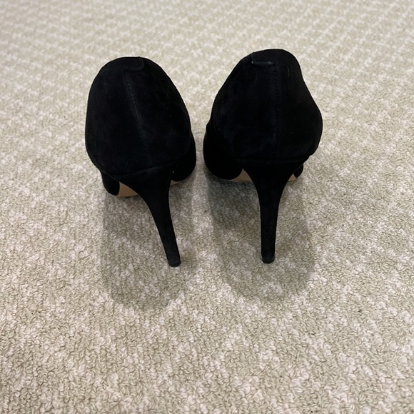 Vince Camuto VC-Kain black suede heels - Picture 4 of 6